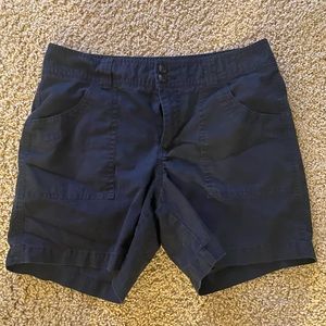 Womens blue dockers shorts size 6